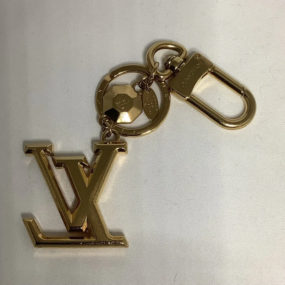 Louis Vuitton Gold Monogram Keychain - Picture 7 of 11